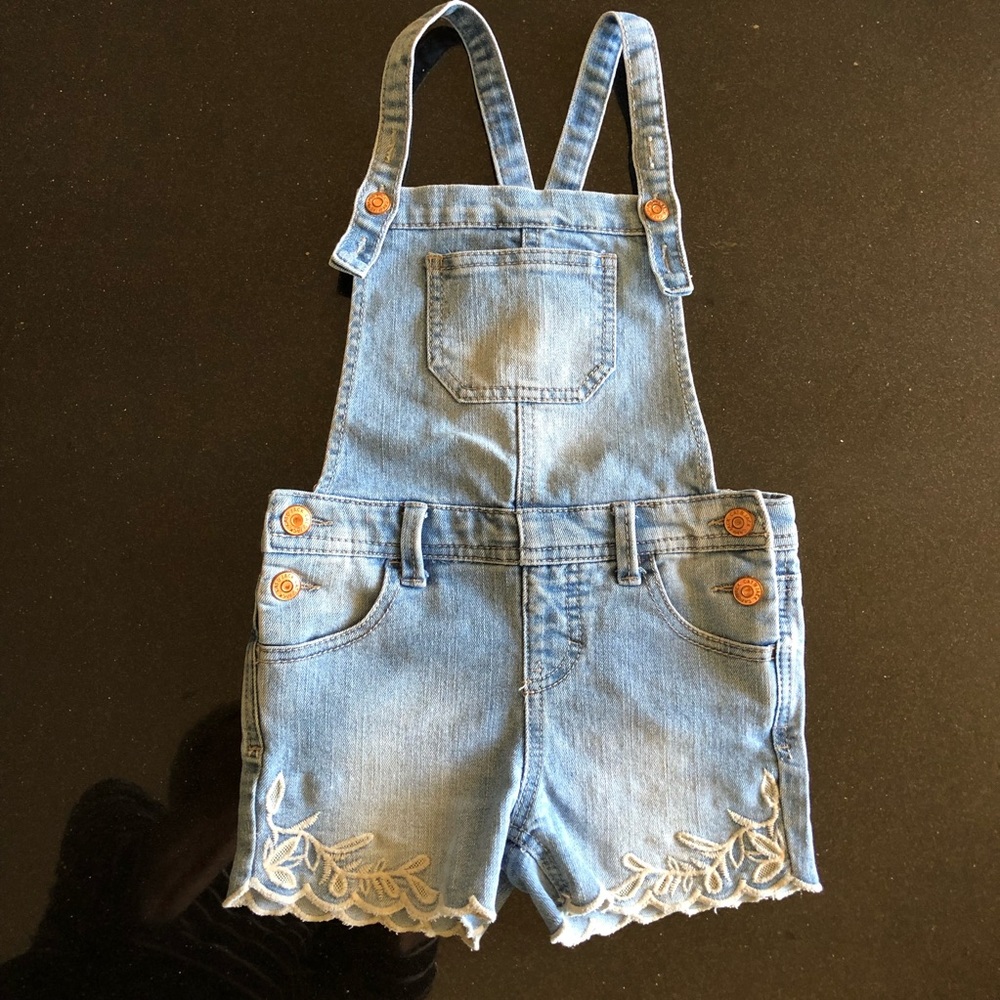 Girls ‘Cat & Jack’ Overall shorts - XS